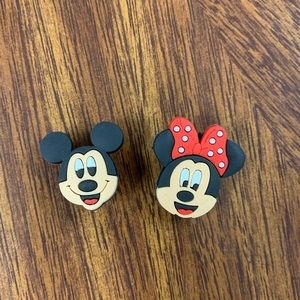 NWT Mickey & Minnie Jibitz/Croc charms